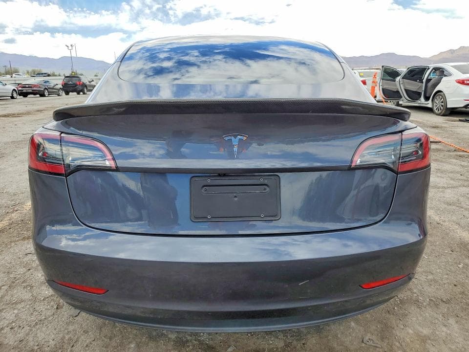 2023 TESLA MODEL 3 6