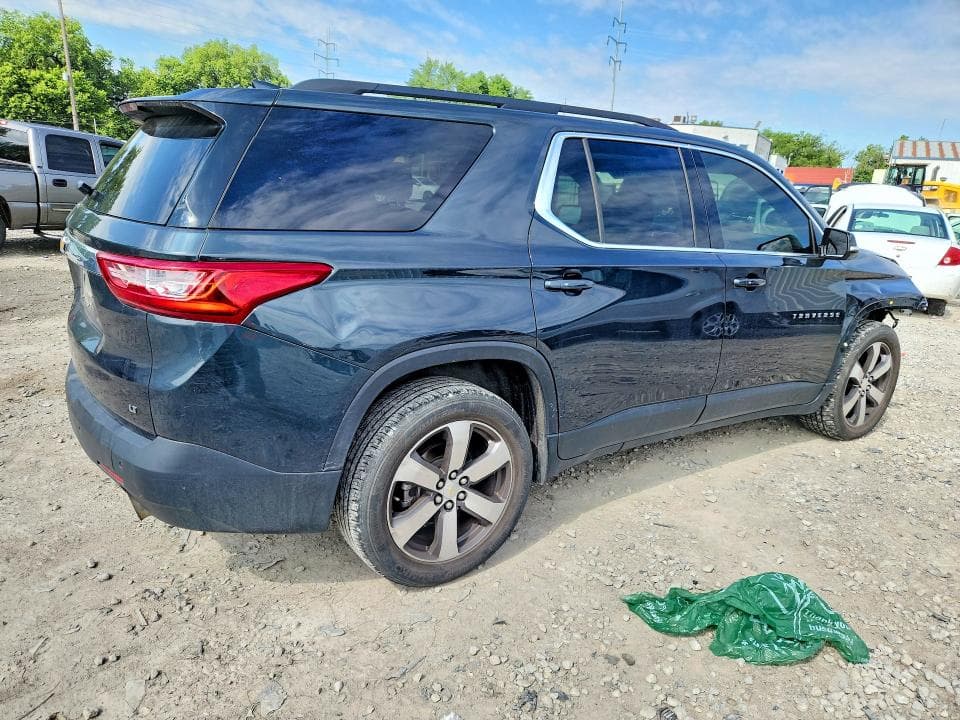 2021 CHEVROLET TRAVERSE LT 3