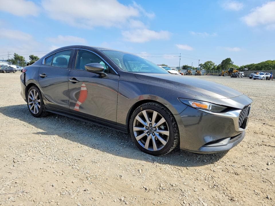 2020 MAZDA 3 SELECT 4