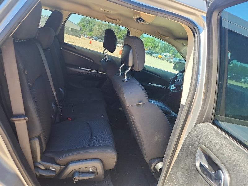 2018 DODGE JOURNEY SE 11