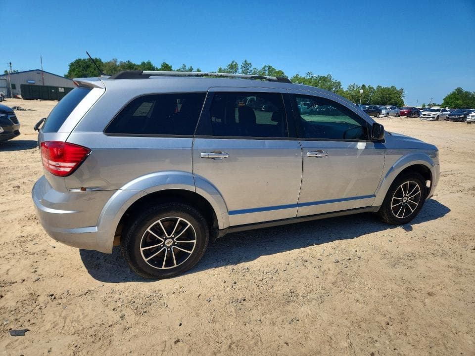 2018 DODGE JOURNEY SE 3