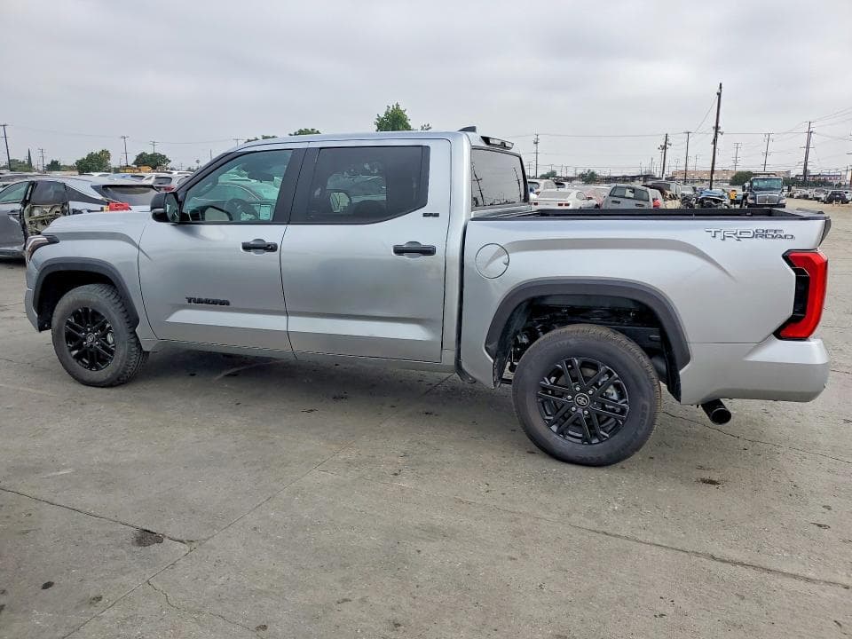 2026 TOYOTA TUNDRA SR5 SR5 2