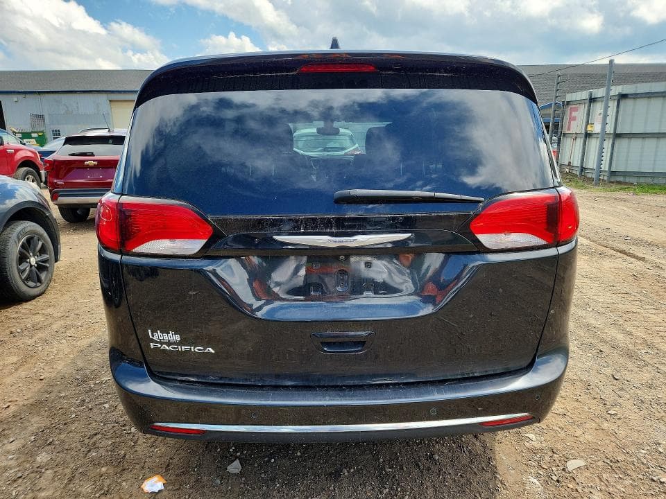 2017 CHRYSLER PACIFICA TOURING L 6