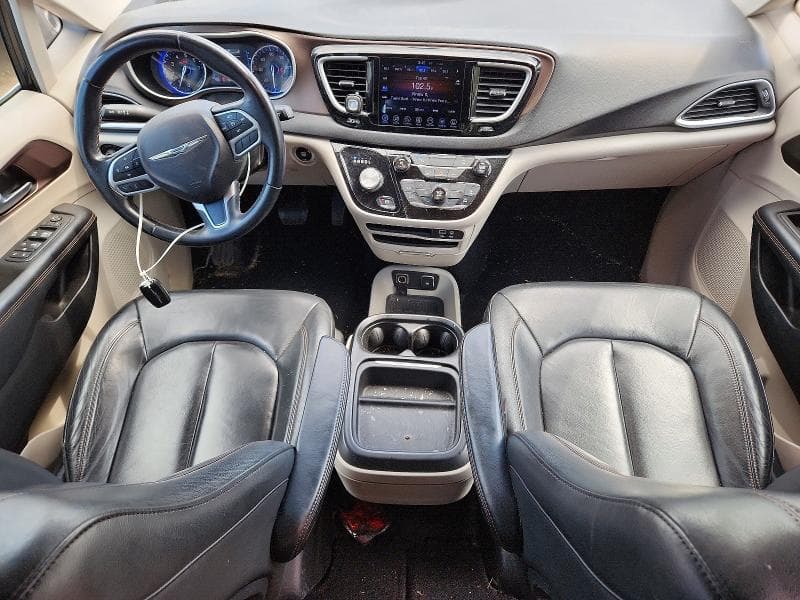 2017 CHRYSLER PACIFICA TOURING L 8