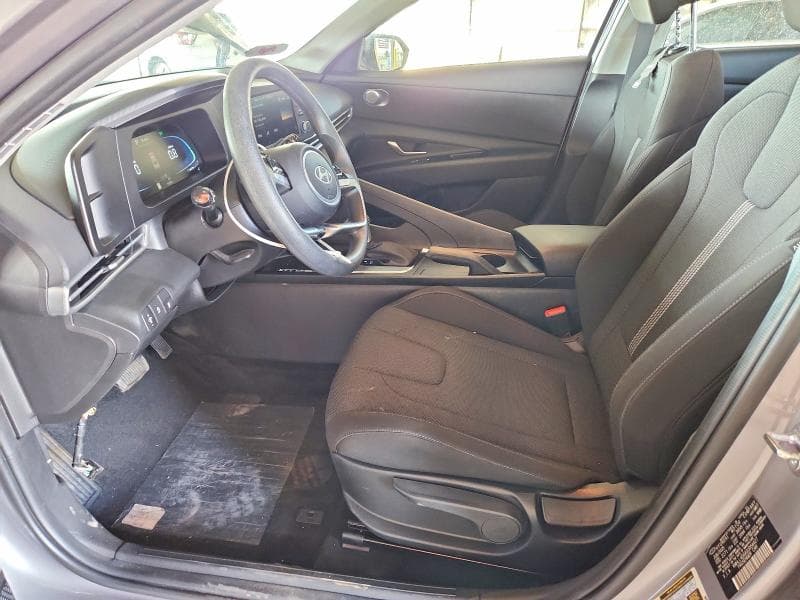 2025 HYUNDAI ELANTRA SE 7
