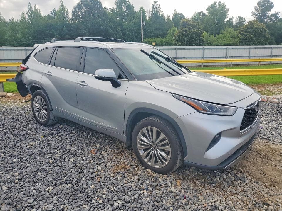 2023 TOYOTA HIGHLANDER PLATINUM 4