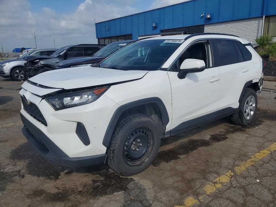 2020 TOYOTA RAV4 LE 1