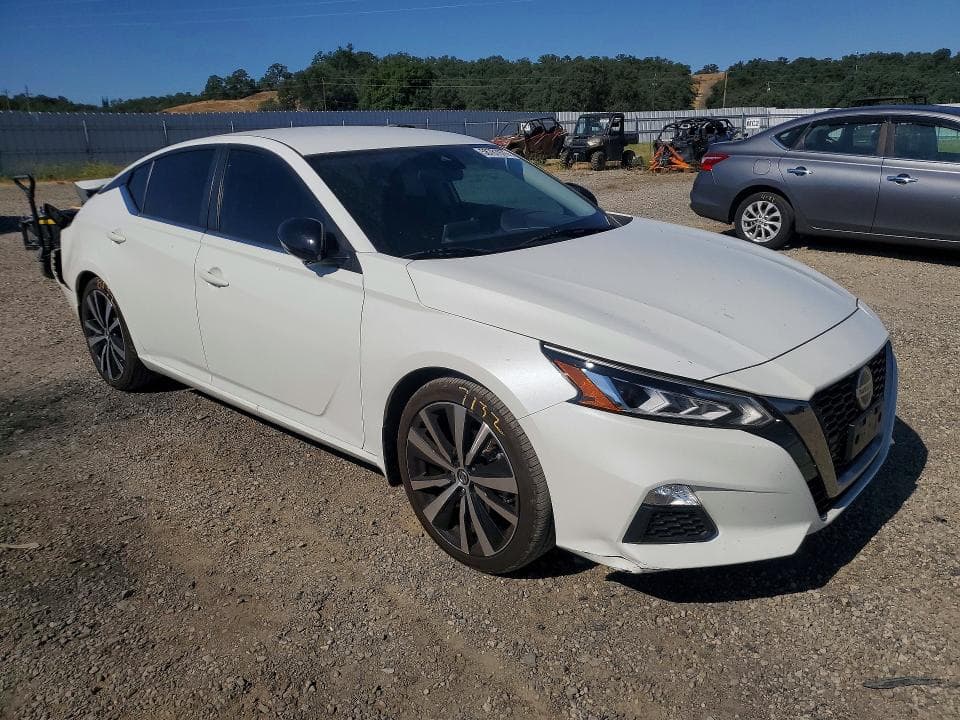 2021 NISSAN ALTIMA SR 4