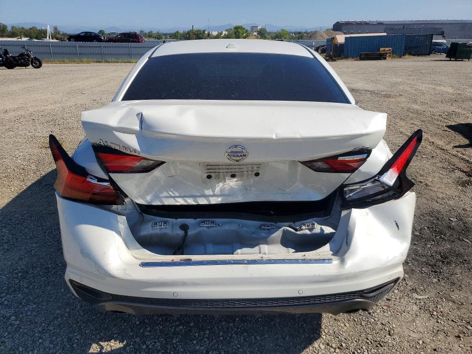2021 NISSAN ALTIMA SR 6