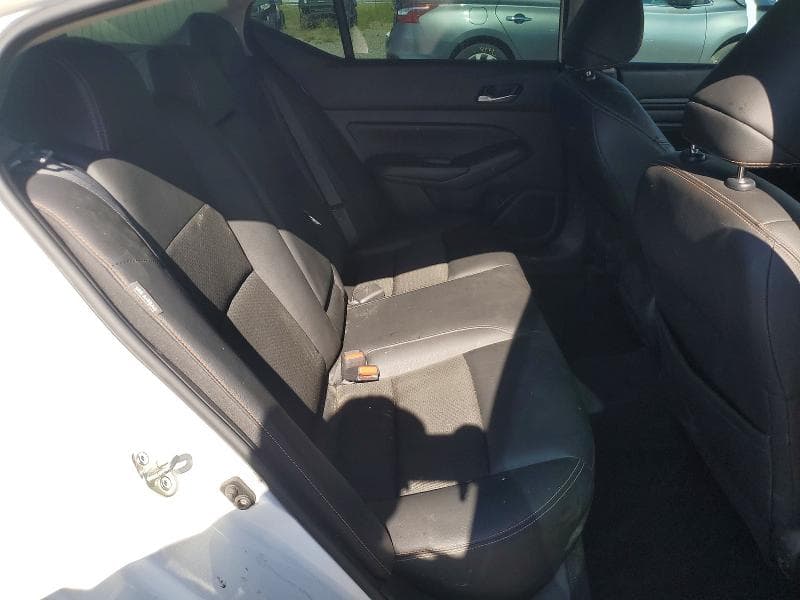 2021 NISSAN ALTIMA SR 10