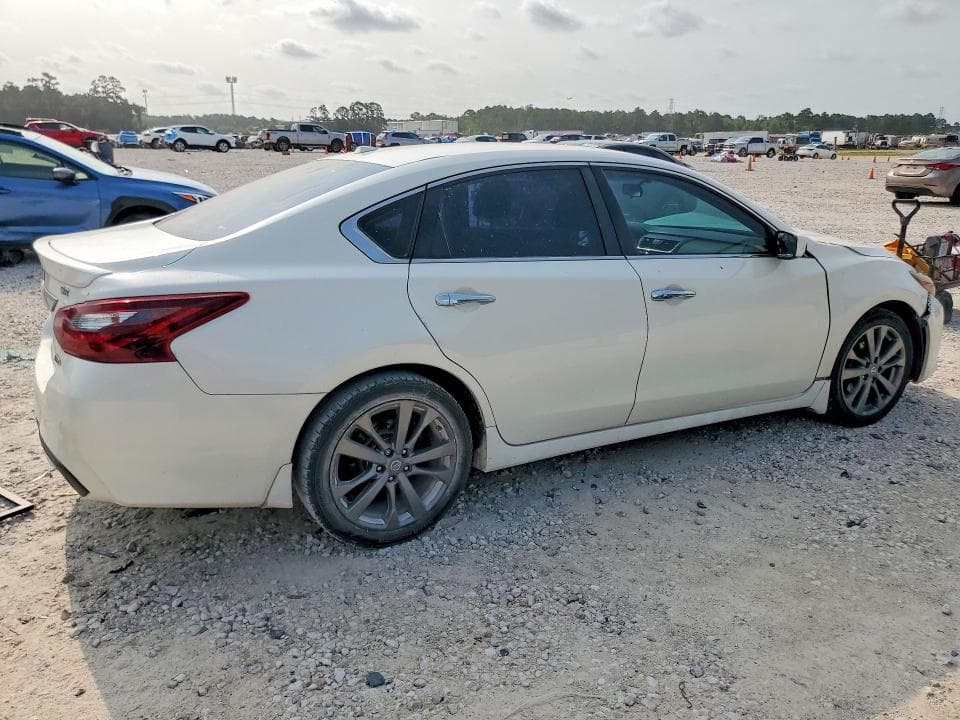 2018 NISSAN ALTIMA 2.5 SR 3