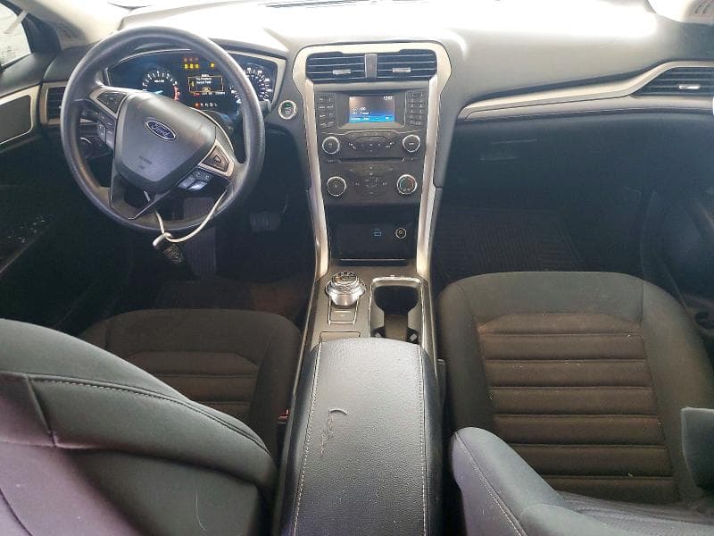 2017 FORD FUSION SE 8