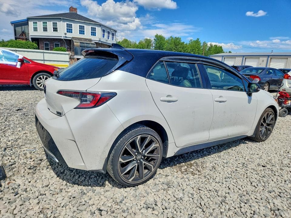 2022 TOYOTA COROLLA XSE 3