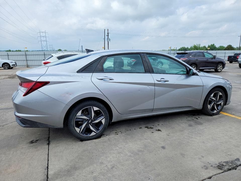 2023 HYUNDAI ELANTRA SEL SEL 3