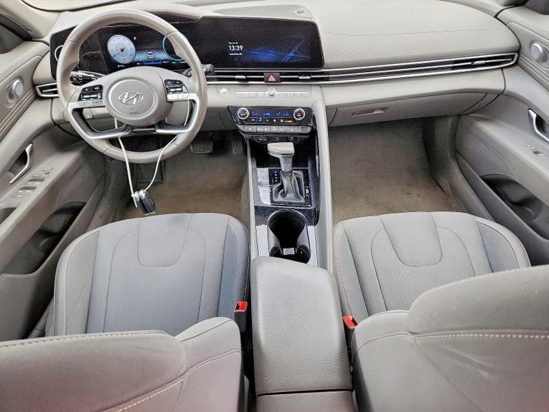 2023 HYUNDAI ELANTRA SEL SEL 8