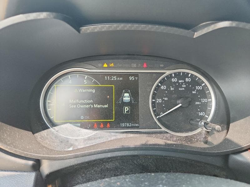 2025 NISSAN VERSA SR 9