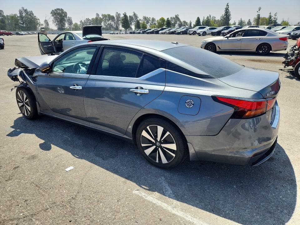 2020 NISSAN ALTIMA SV 2