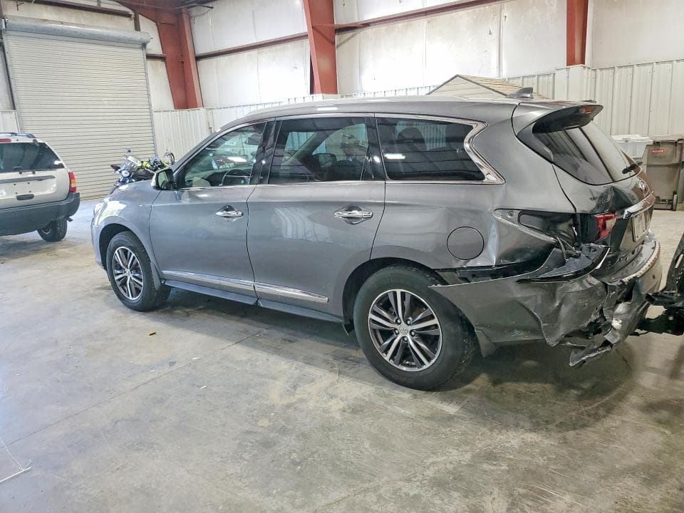 2019 INFINITI QX60 LUXE 2