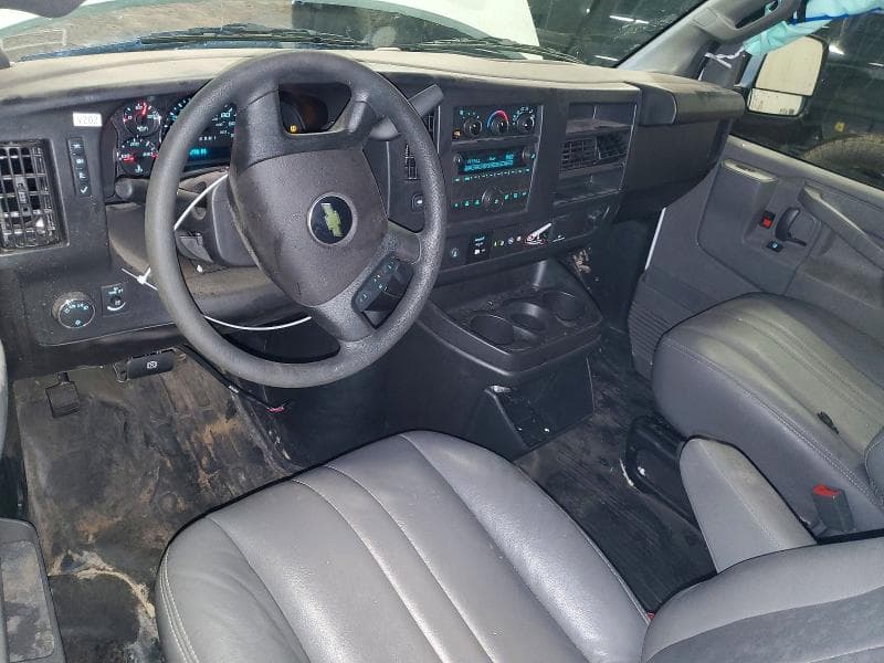 2025 CHEVROLET EXPRESS G2500 8