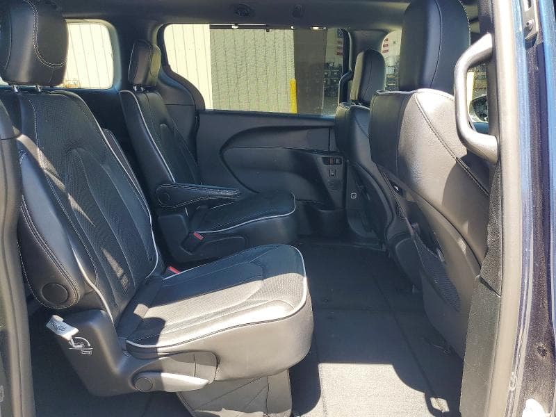 2025 CHRYSLER PACIFICA LIMITED 11