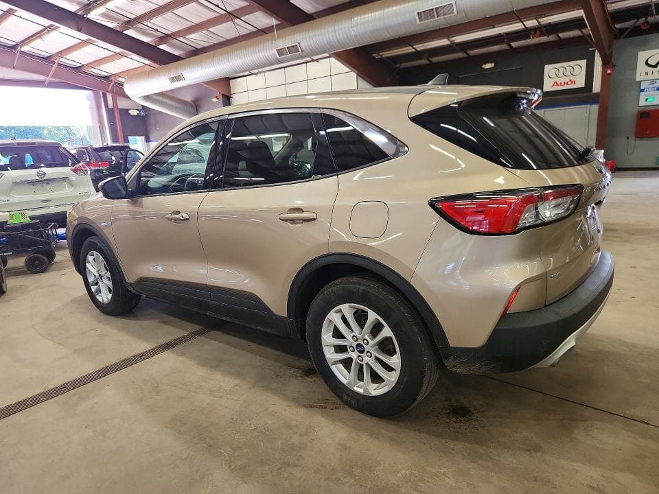 2020 FORD ESCAPE SE SE 3