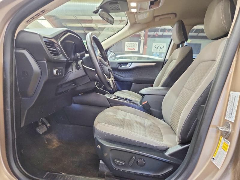2020 FORD ESCAPE SE SE 8