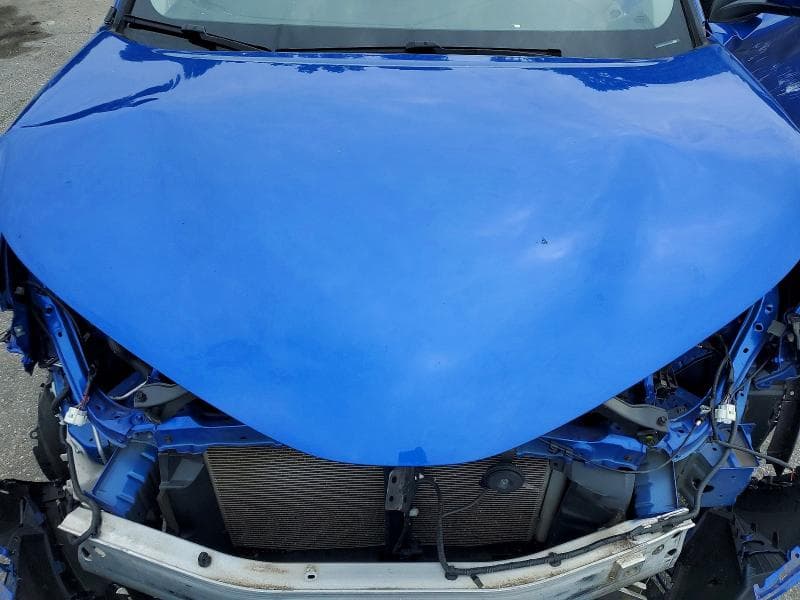 2020 TOYOTA C-HR LE 12