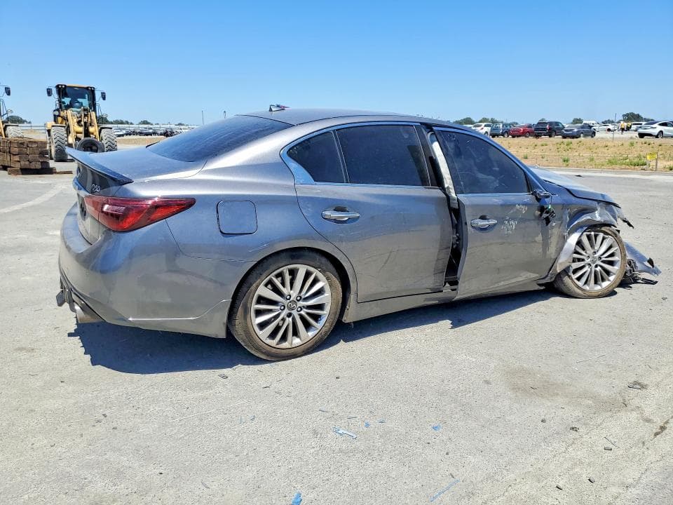 2021 INFINITI Q50 LUXE 3