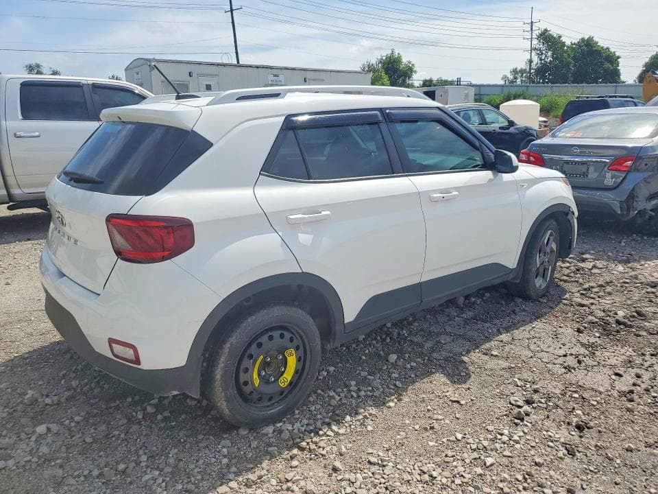 2024 HYUNDAI VENUE SEL 3