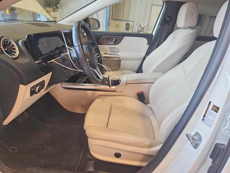 2023 MERCEDES-BENZ GLA 250 4MATIC 7