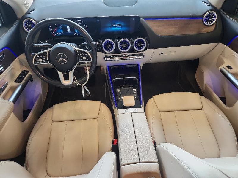 2023 MERCEDES-BENZ GLA 250 4MATIC 8