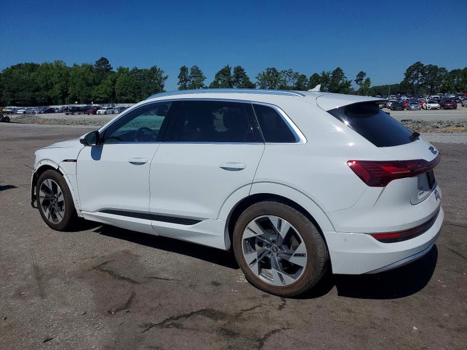 2023 AUDI E-TRON PREMIUM PLUS 2