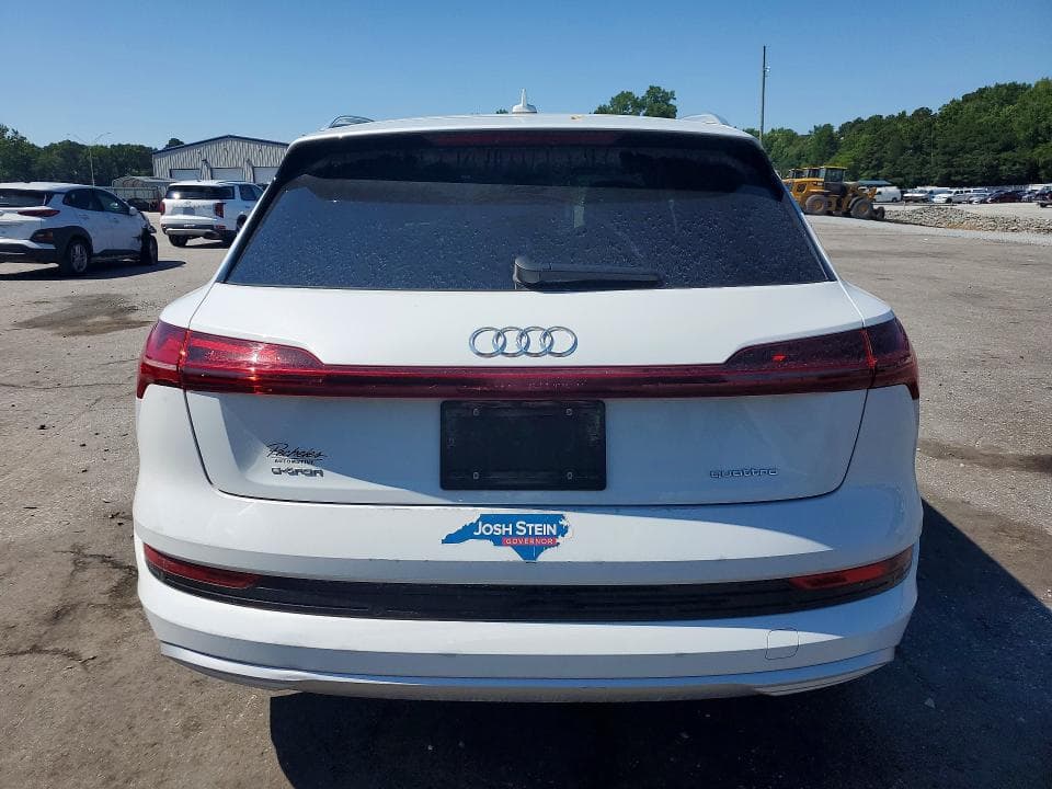2023 AUDI E-TRON PREMIUM PLUS 6
