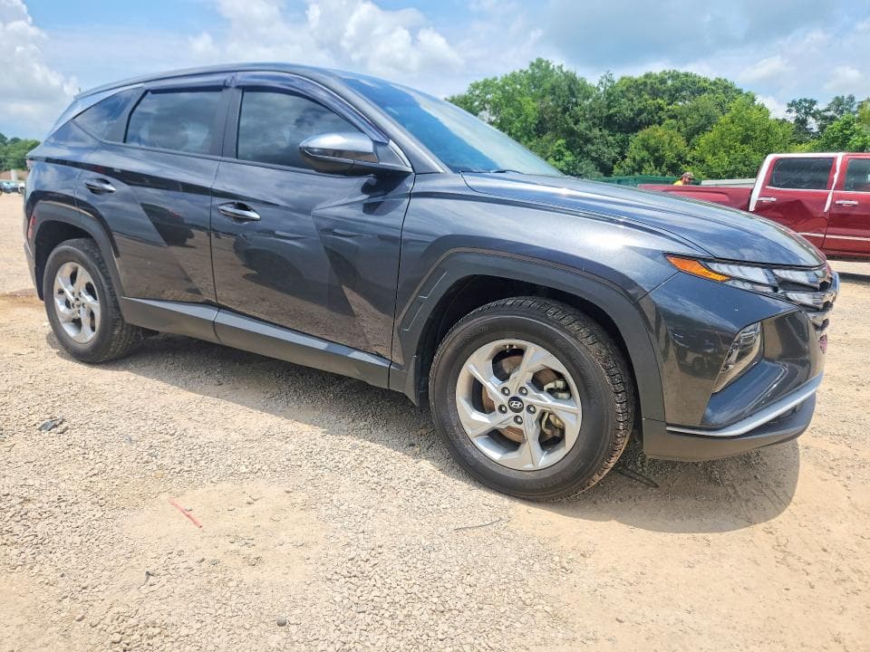2023 HYUNDAI TUCSON SE 4