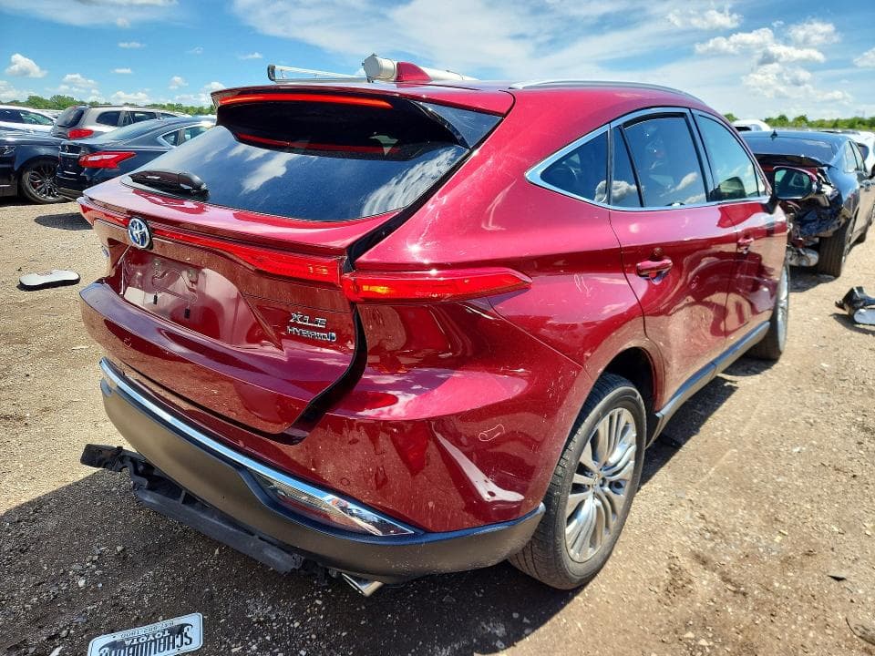 2021 TOYOTA VENZA XLE XLE 3