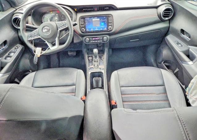 2021 NISSAN KICKS SR SR 8