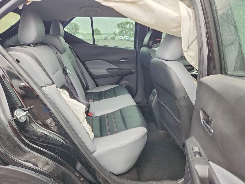 2021 NISSAN KICKS SR SR 10