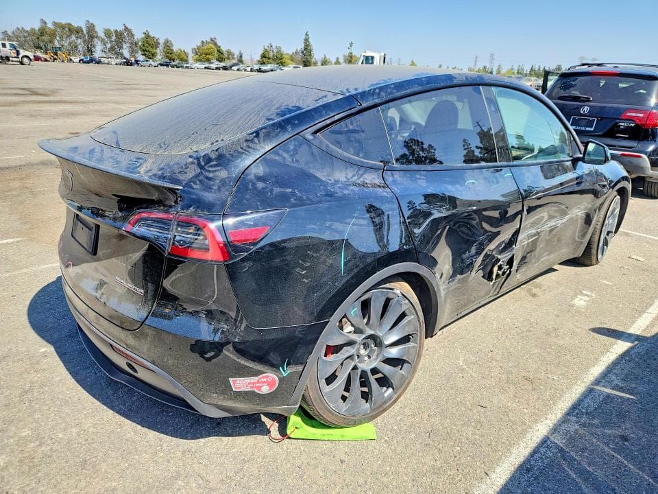 2023 TESLA MODEL Y 3