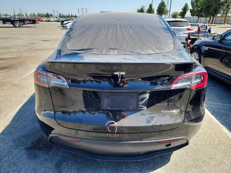 2023 TESLA MODEL Y 6
