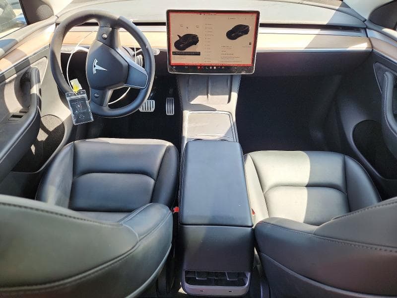 2023 TESLA MODEL Y 8
