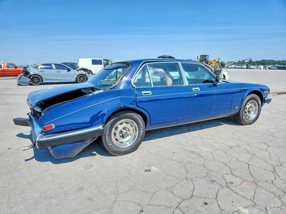 1980 JAGUAR XJ6 3