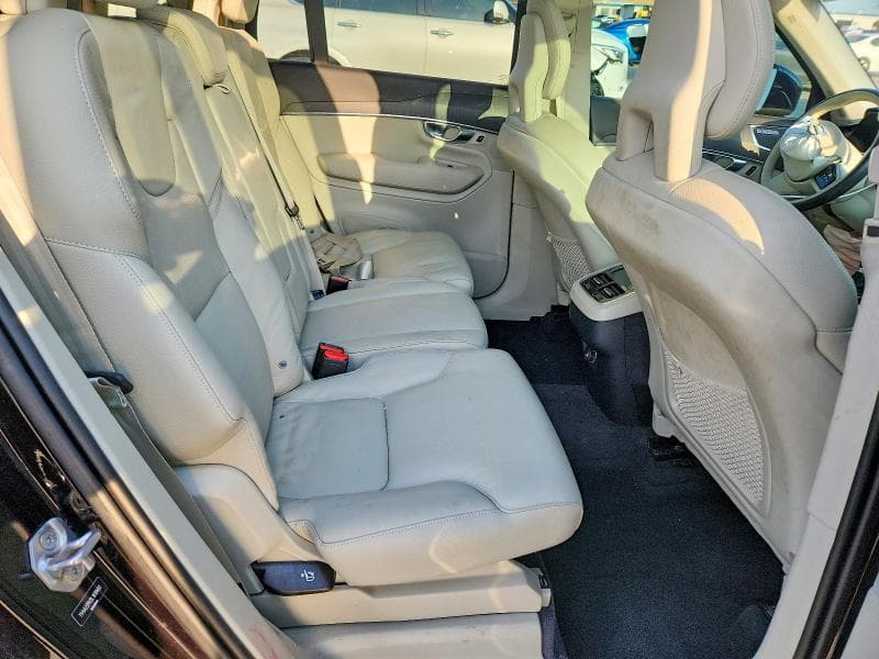 2020 VOLVO XC90 T6 MOMENTUM T6 MOMENTUM 10