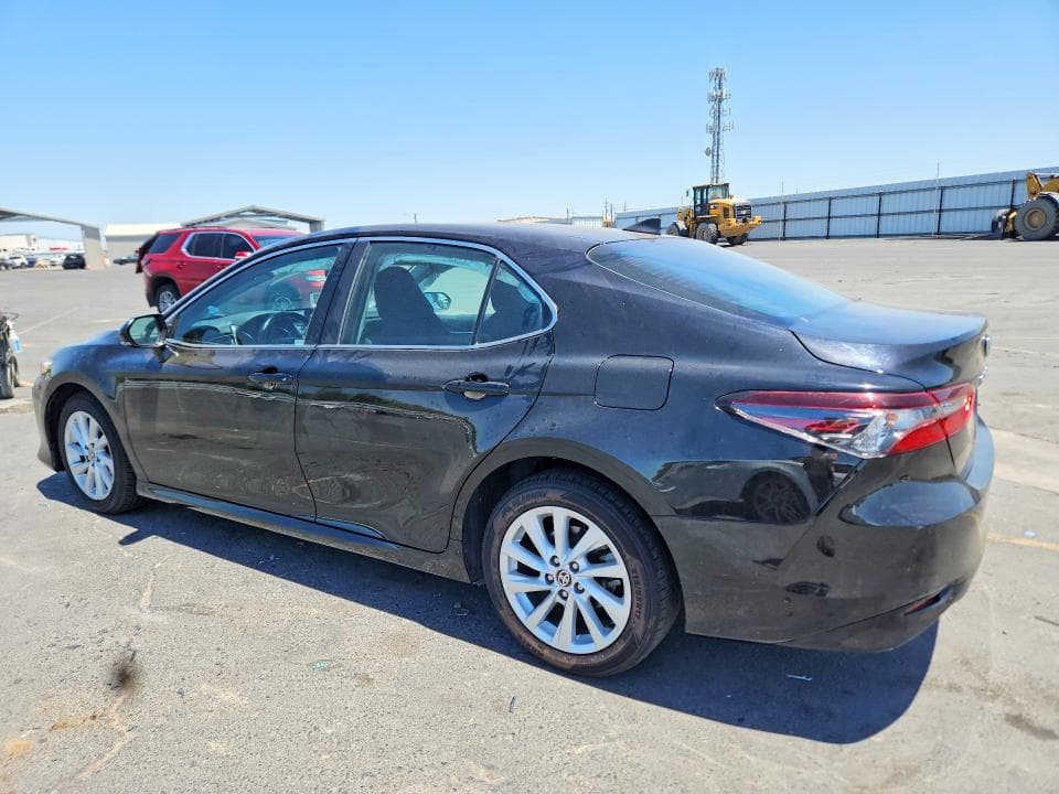2023 TOYOTA CAMRY LE 2