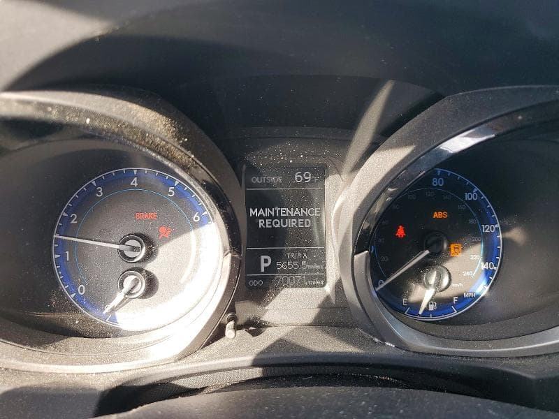 2016 TOYOTA COROLLA S PLUS 9
