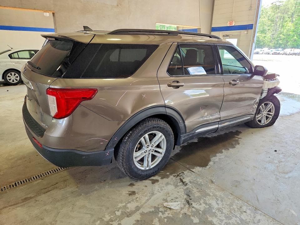 2021 FORD EXPLORER XLT 3