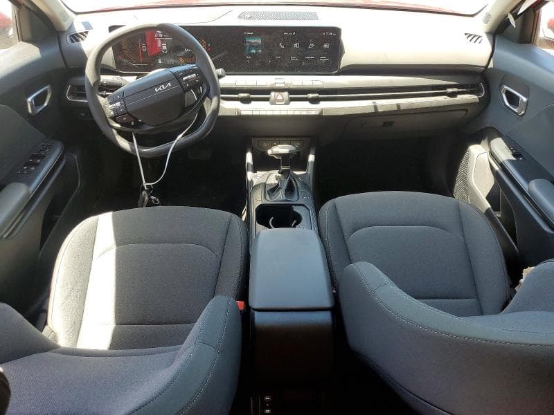 2025 KIA K4 LXS LXS 8