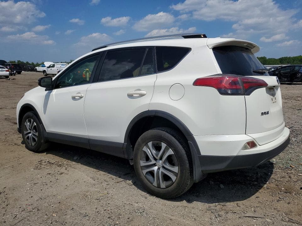 2018 TOYOTA RAV4 LE 2