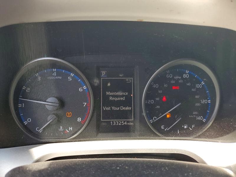 2018 TOYOTA RAV4 LE 9