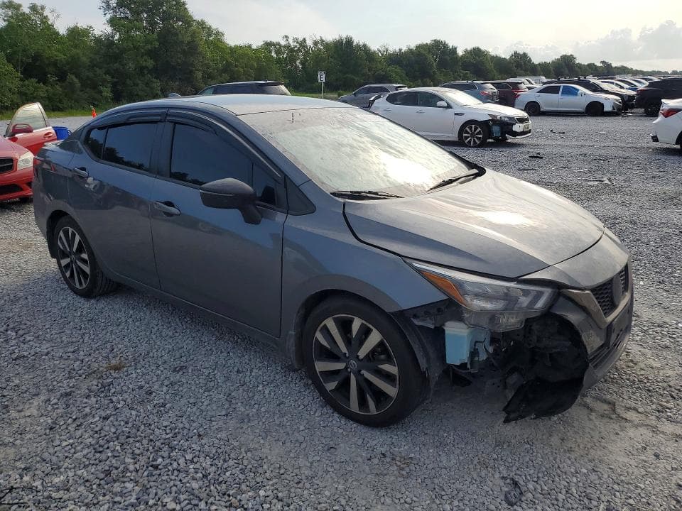 2021 NISSAN VERSA SR 4