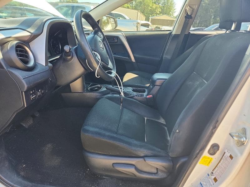 2018 TOYOTA RAV4 LE LE 7